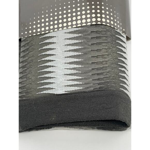 FRENCH CURVE Women's Dark Gray-White Sheer Printed Pull-On Tights SZ M/L - Picture 3 of 6